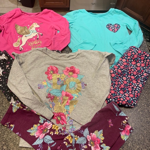 6 Carter’s sets!!!! - Picture 2 of 6